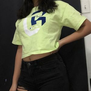 Champion cropped shirts